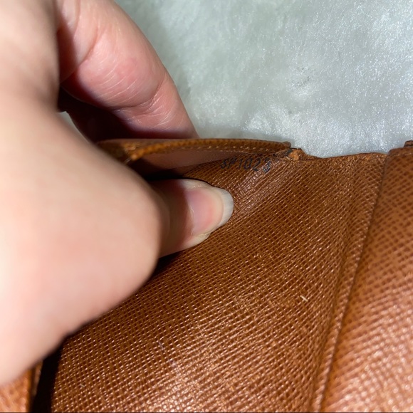 SOLD LOUIS VUITTON Brown Canvas Monogram Trifold - Picture 15 of 16